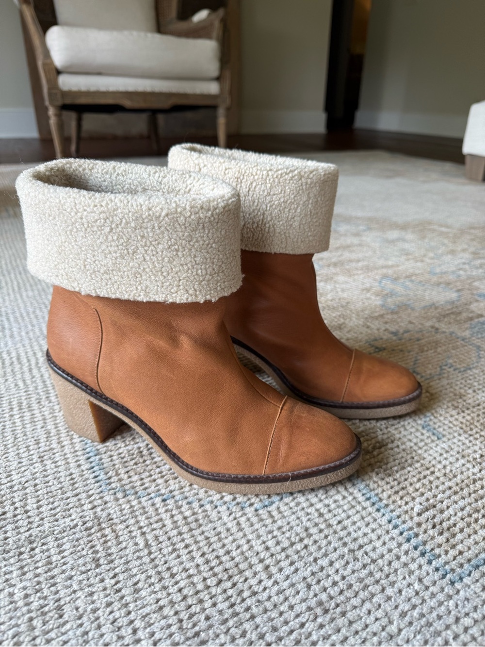 Indi & Cold Women's Tan Leather Ankle Boots with Cream Shearling Cuff